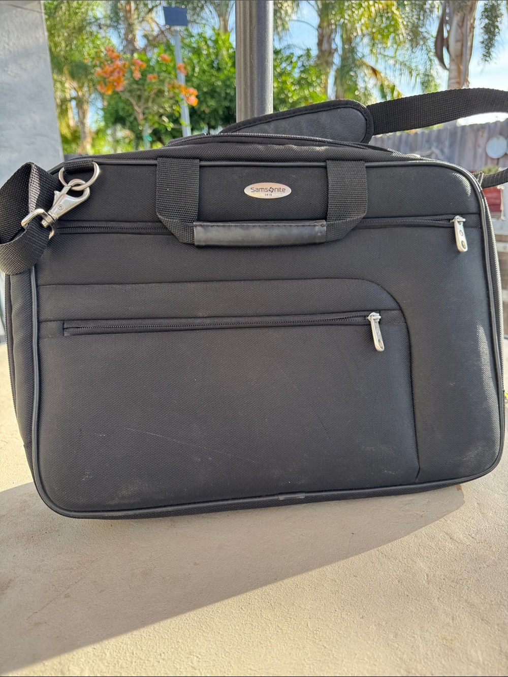 Samsonite Black Professional Laptop/Work Bag 💼 with Removable Shoulder Strap